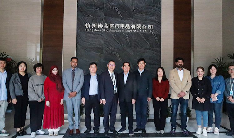 Singclean and Zhejiang Sci-Tech University Jointly Build A National Education Research and Learning Base for International Students